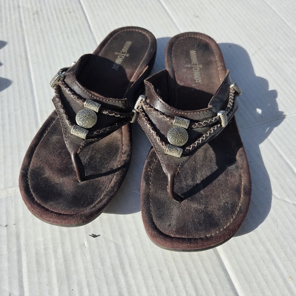 Minnetonka‎ Brown Silverthorne Thong Sandals Sz 9 Vintage 7000